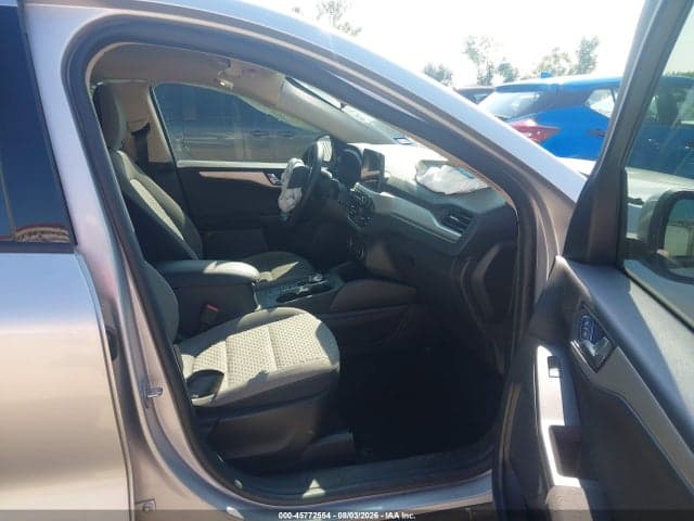 2020 FORD ESCAPE SE 5
