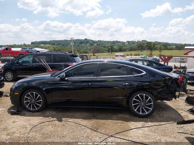 2022 HYUNDAI SONATA LIMITED 15