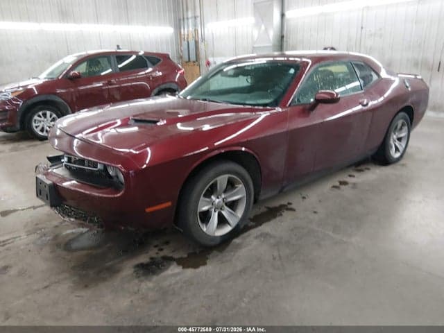2018 DODGE CHALLENGER SXT 2