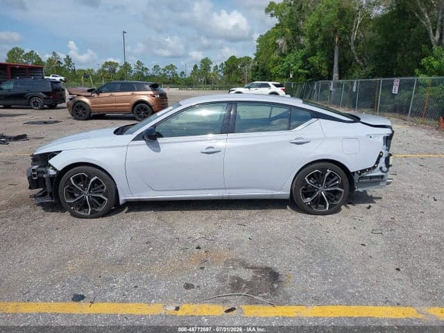 2025 NISSAN ALTIMA SR FWD 14
