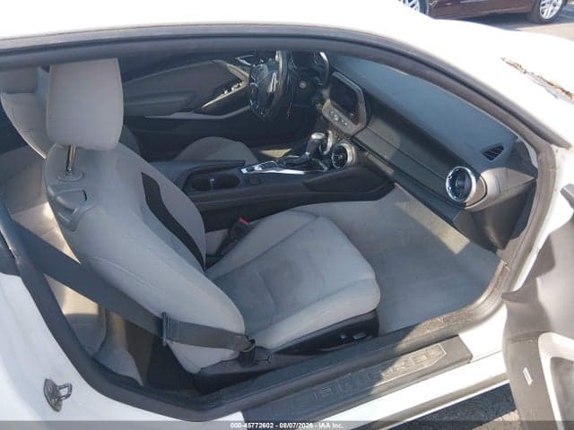 2019 CHEVROLET CAMARO 1LT 5