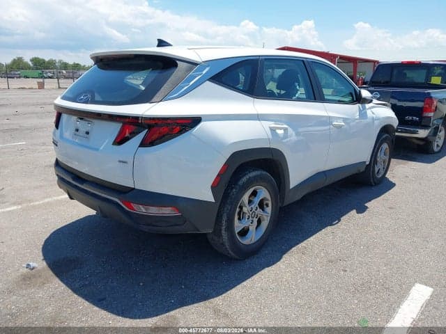 2023 HYUNDAI TUCSON SE 4