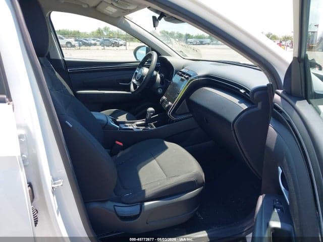 2023 HYUNDAI TUCSON SE 5