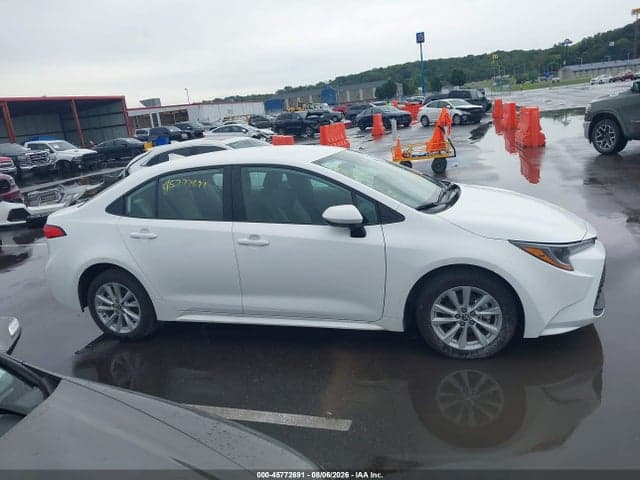 2026 TOYOTA COROLLA LE 13
