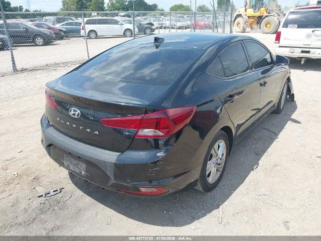2020 HYUNDAI ELANTRA SEL 4