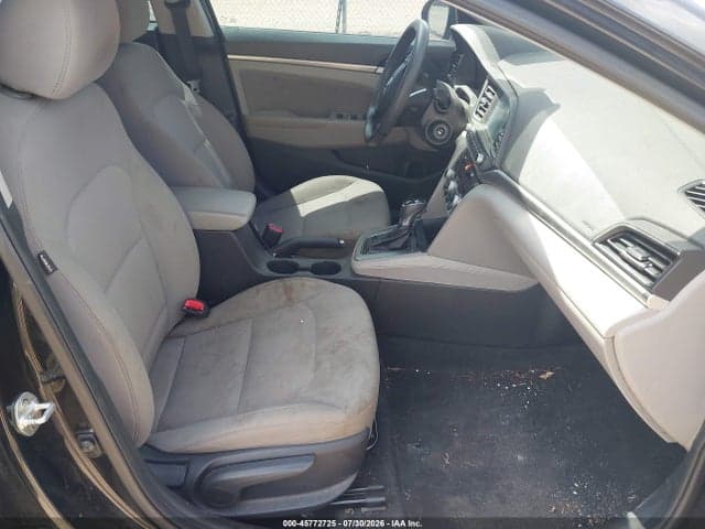 2020 HYUNDAI ELANTRA SEL 5