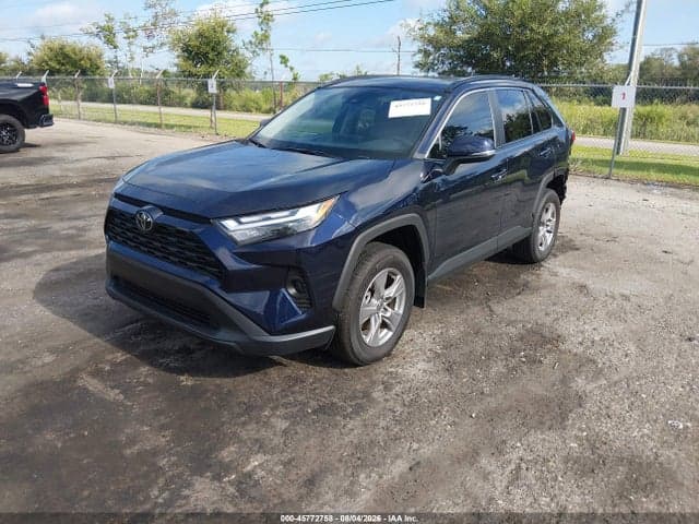 2025 TOYOTA RAV4 XLE 2