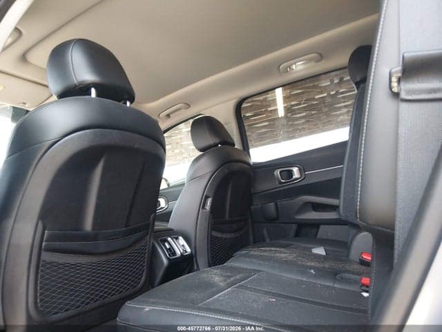 2021 KIA SORENTO S 8