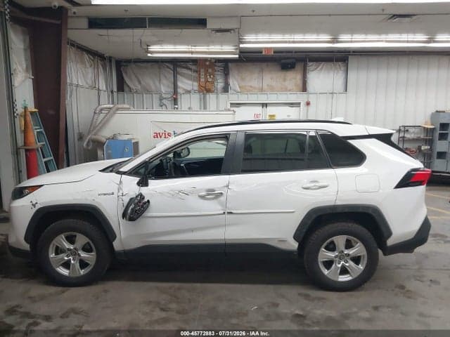 2020 TOYOTA RAV4 HYBRID XLE 14