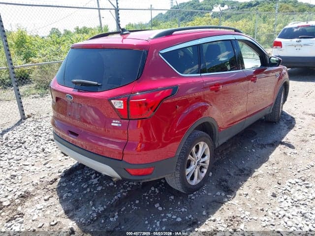 2019 FORD ESCAPE SEL 4