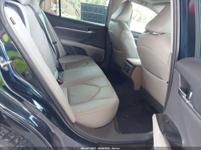 2020 TOYOTA CAMRY XSE 8