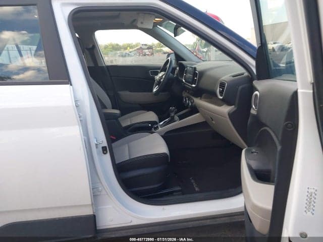 2024 HYUNDAI VENUE SEL 5