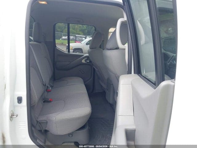 2017 NISSAN FRONTIER S 8