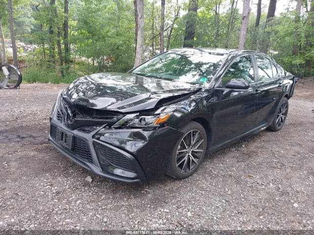 2024 TOYOTA CAMRY SE 2