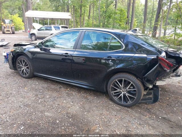 2024 TOYOTA CAMRY SE 3