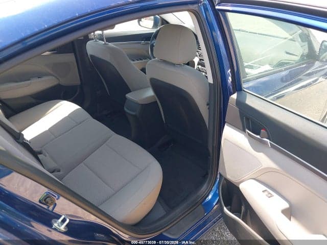 2020 HYUNDAI ELANTRA SE 8