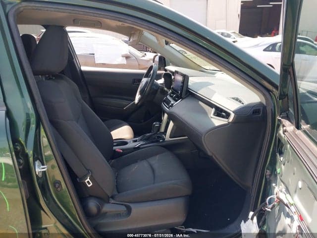 2022 TOYOTA COROLLA CROSS LE 5
