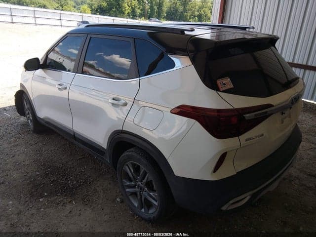 2022 KIA SELTOS S 3