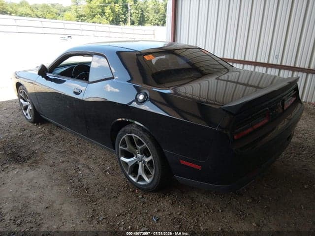 2017 DODGE CHALLENGER SXT 3