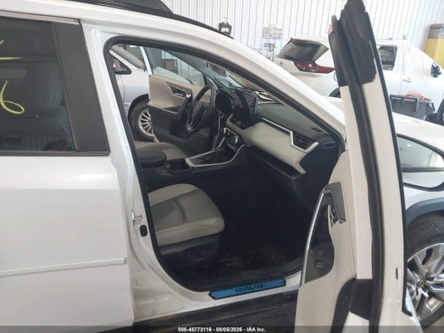2025 TOYOTA RAV4 LIMITED 5