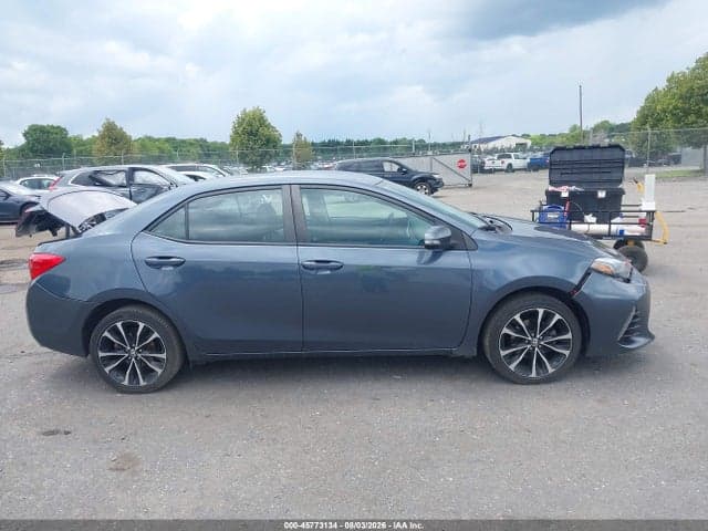 2017 TOYOTA COROLLA SE 13