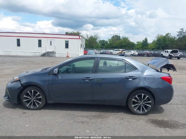 2017 TOYOTA COROLLA SE 14