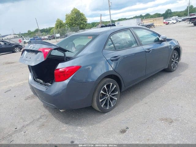 2017 TOYOTA COROLLA SE 4