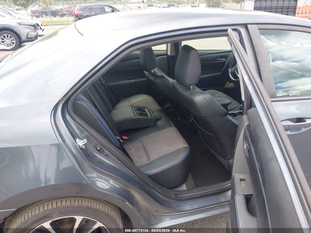 2017 TOYOTA COROLLA SE 8