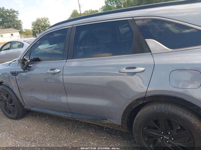 2021 KIA SORENTO S 14