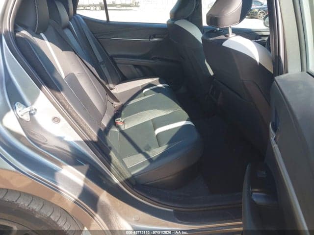 2025 TOYOTA CAMRY SE 8