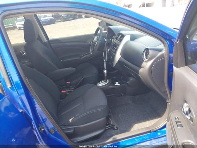 2017 NISSAN VERSA 1.6 SV 5