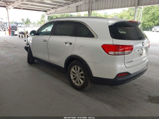 2017 KIA SORENTO 2.4L LX 3