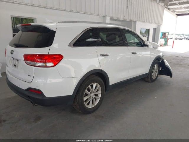 2017 KIA SORENTO 2.4L LX 4