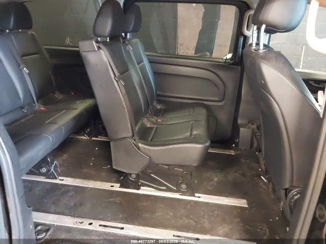 2018 MERCEDES-BENZ METRIS 8