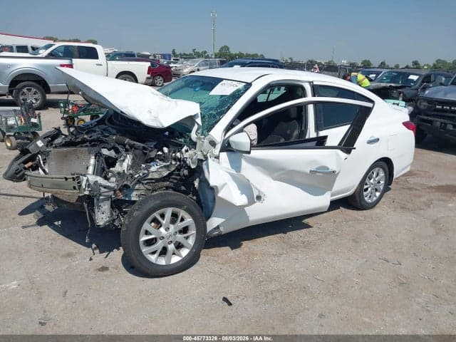 2017 NISSAN VERSA 1.6 SV 2