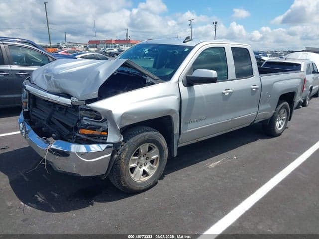 2017 CHEVROLET SILVERADO 1500 LT 2