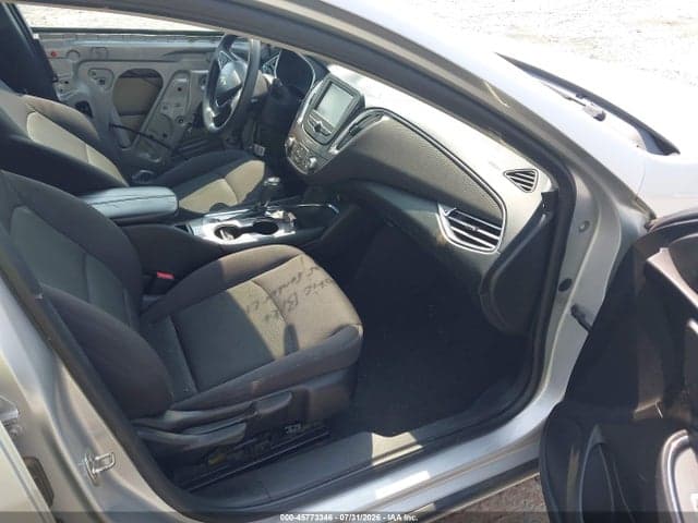 2017 CHEVROLET MALIBU 1LT 5