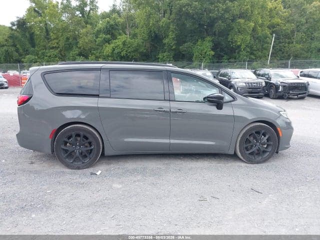 2025 CHRYSLER PACIFICA LIMITED 13