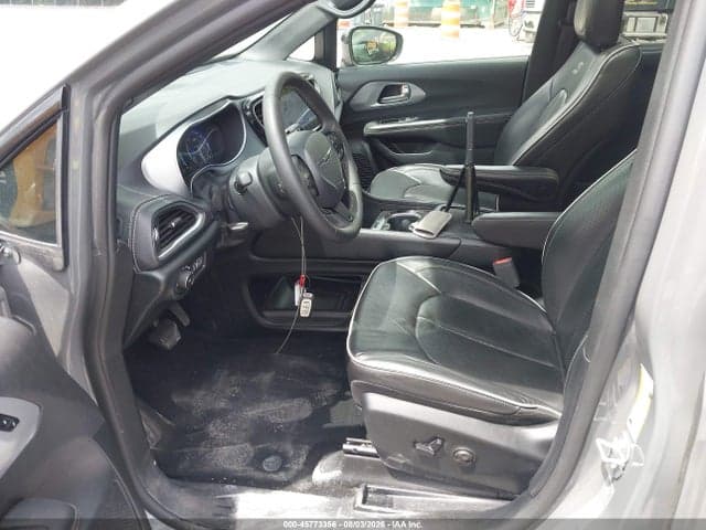2025 CHRYSLER PACIFICA LIMITED 5