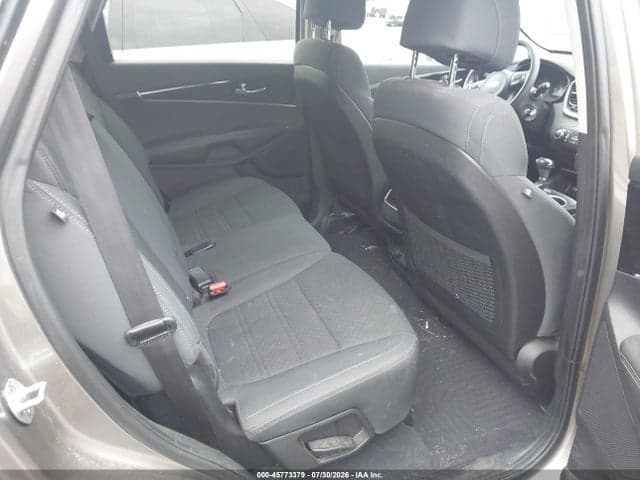 2017 KIA SORENTO 2.4L LX 8