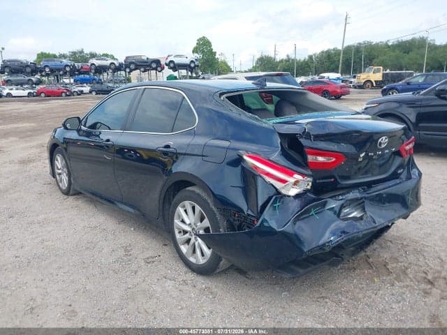 2020 TOYOTA CAMRY LE 3