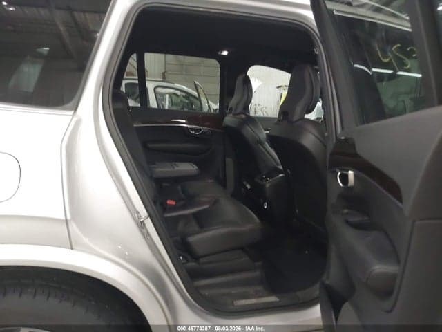 2019 VOLVO XC90 T6 MOMENTUM 8