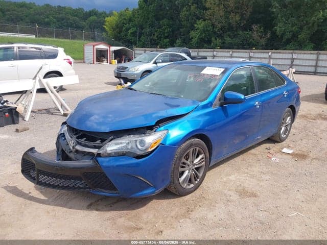 2017 TOYOTA CAMRY SE 2