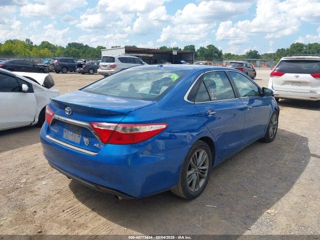 2017 TOYOTA CAMRY SE 4