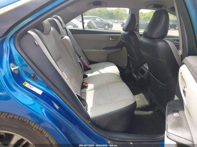 2017 TOYOTA CAMRY SE 8