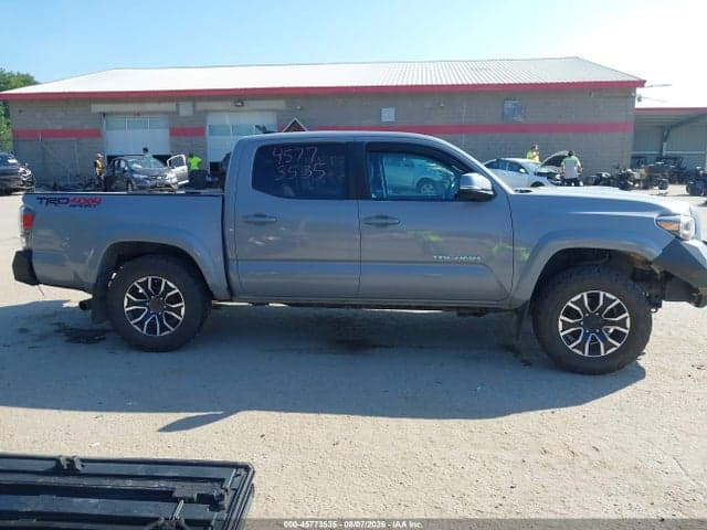 2021 TOYOTA TACOMA TRD SPORT 13