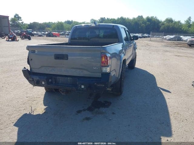 2021 TOYOTA TACOMA TRD SPORT 4