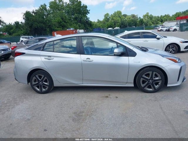 2021 TOYOTA PRIUS LIMITED 13