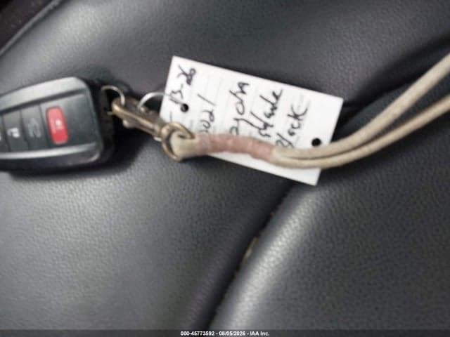 2021 TOYOTA HIGHLANDER HYBRID XLE 11