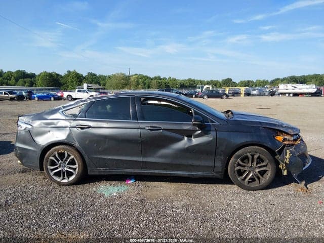 2019 FORD FUSION SEL 13